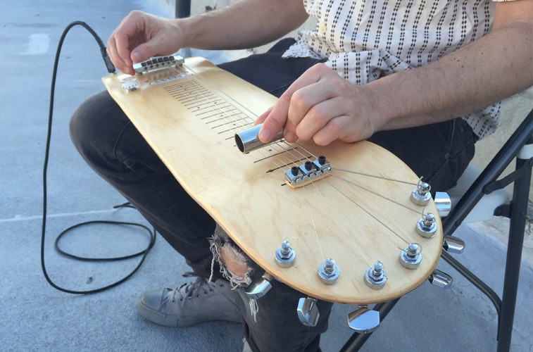 skateguitar01.jpg