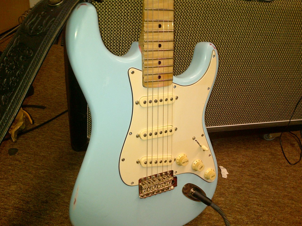 Sonic Blue Warmoth Strat 1.jpg