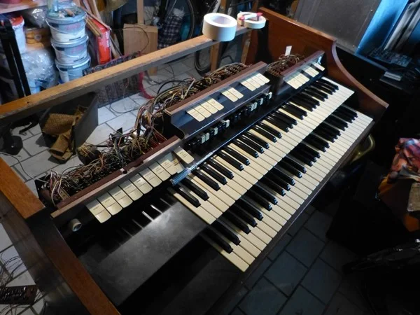 Spieltisch, offen.JPG