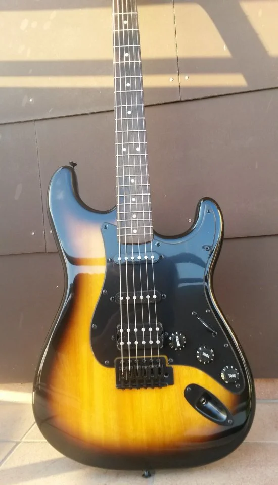 Squier Bullet Strat HSS 004_K_Test.jpg
