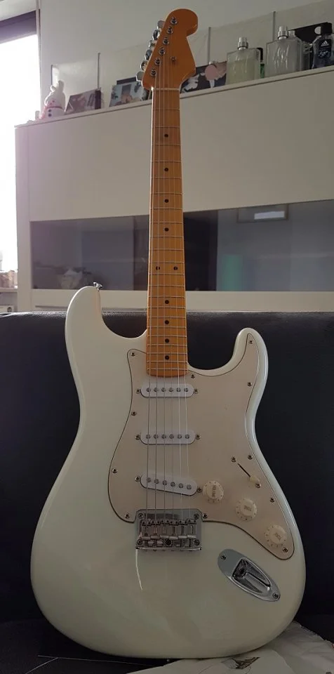 Squier Bullet Strat HT 014_K.jpg