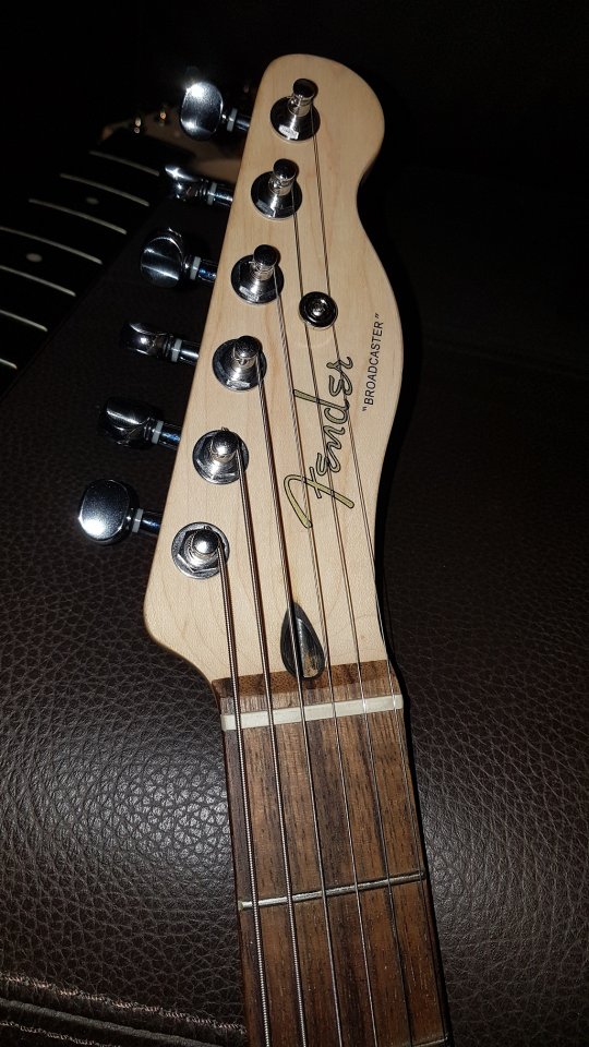 Squier Bullet Telecaster 04_K.jpg