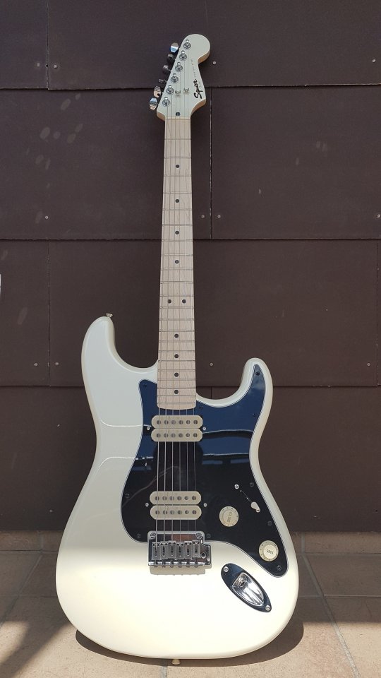 Squier Contemporary Strat HH 001_K_Test 2.jpg