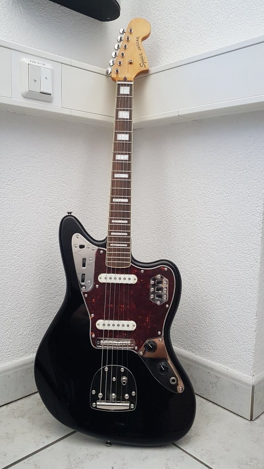 Squier Jaguar 01_K.jpg