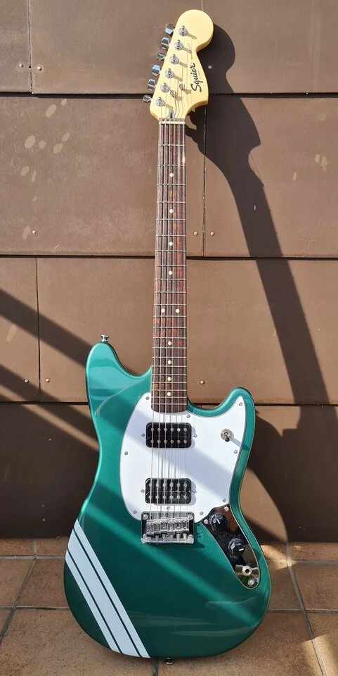 Squier Mustang Bullet Competition 01_K.webp