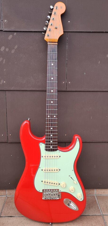 Squier Stratocaster Classic Vibe 03_K.jpg