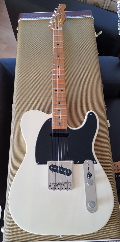 Squier Telecaster 50s Classic Vibe 02_F.jpg