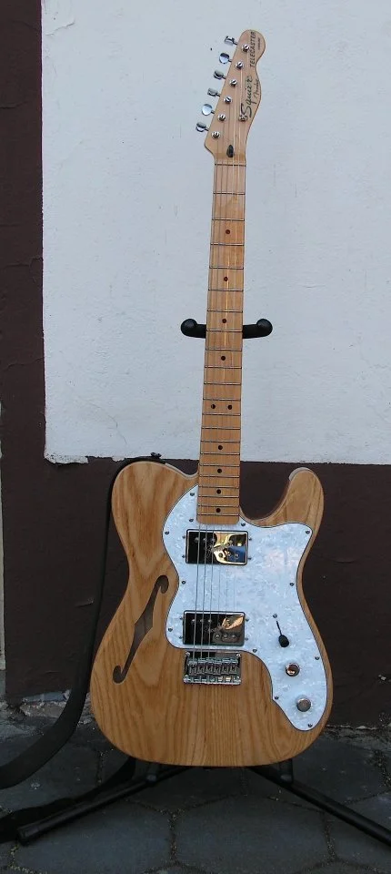 Squier Vintage Modified Telecaster Thinline 72 (2).jpg