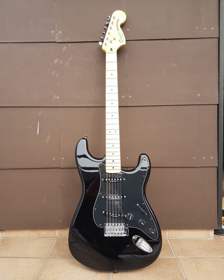 Squier VM Stratocaster 002_K_Test.jpg