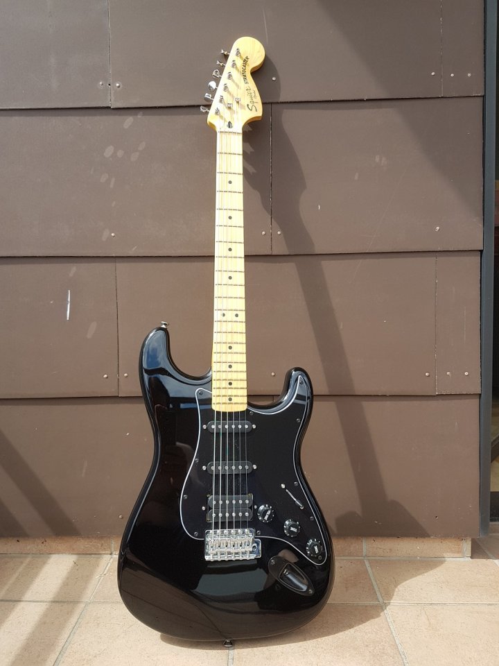 Squier VM Stratocaster 003_K.jpg