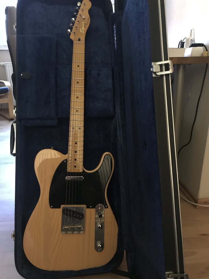 Squier1.jpg