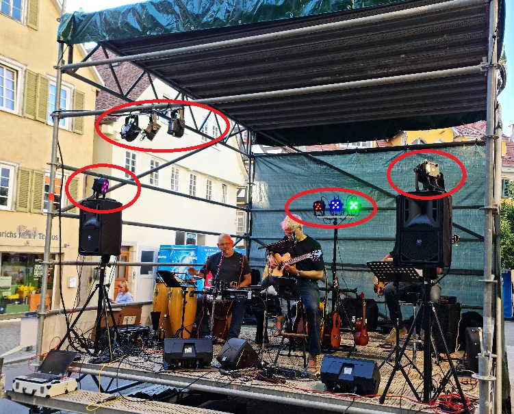 StadtfestBuehneLicht.png