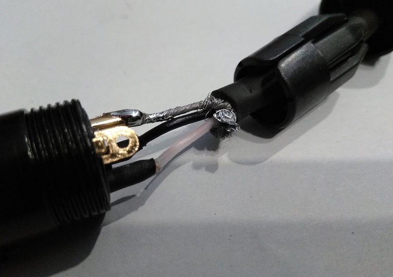 Stecker2.jpg