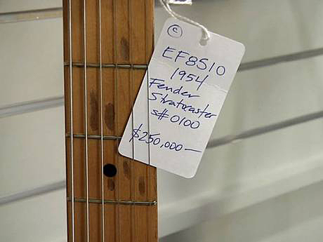 Stratocaster 0100 Verkauf Gruhn.jpg
