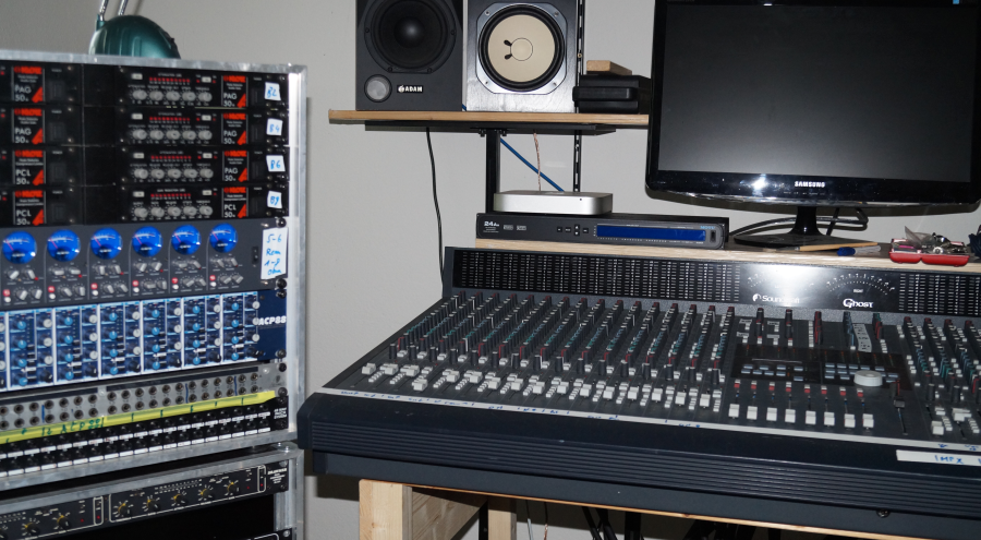 Studio-2.png