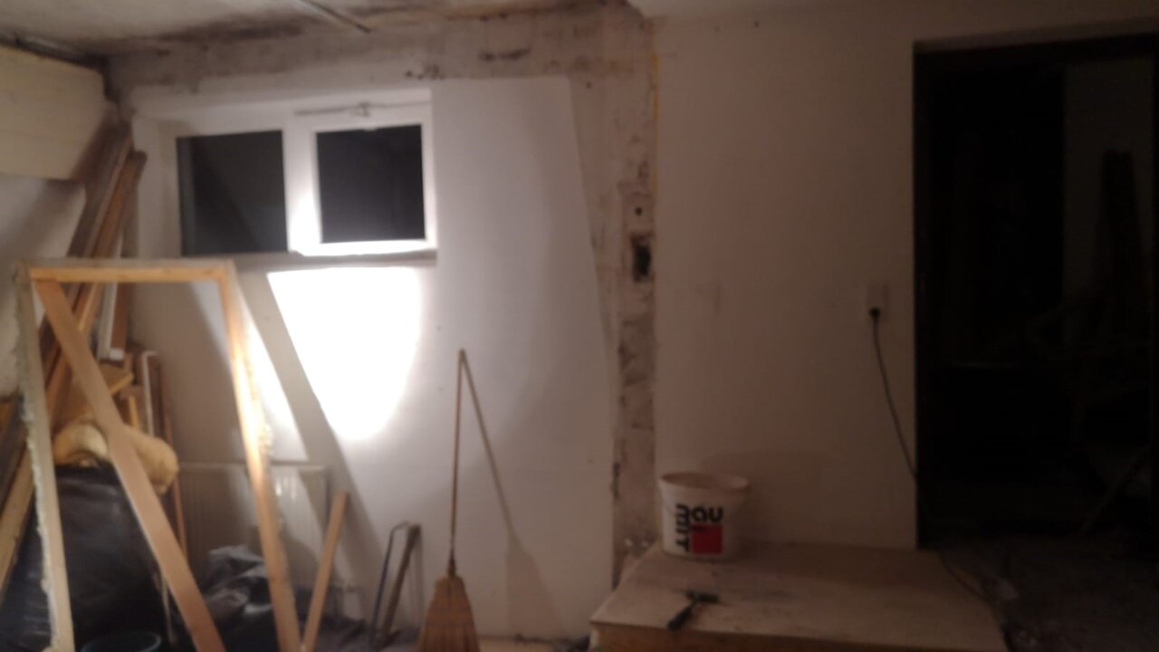 Studio10.jpg