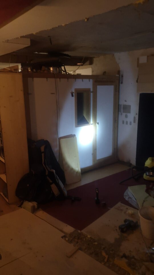 Studio16.jpg