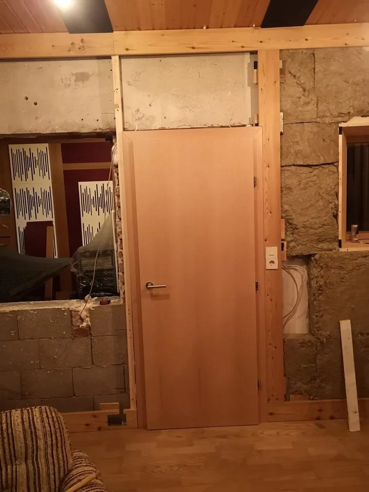 Studio83.jpg