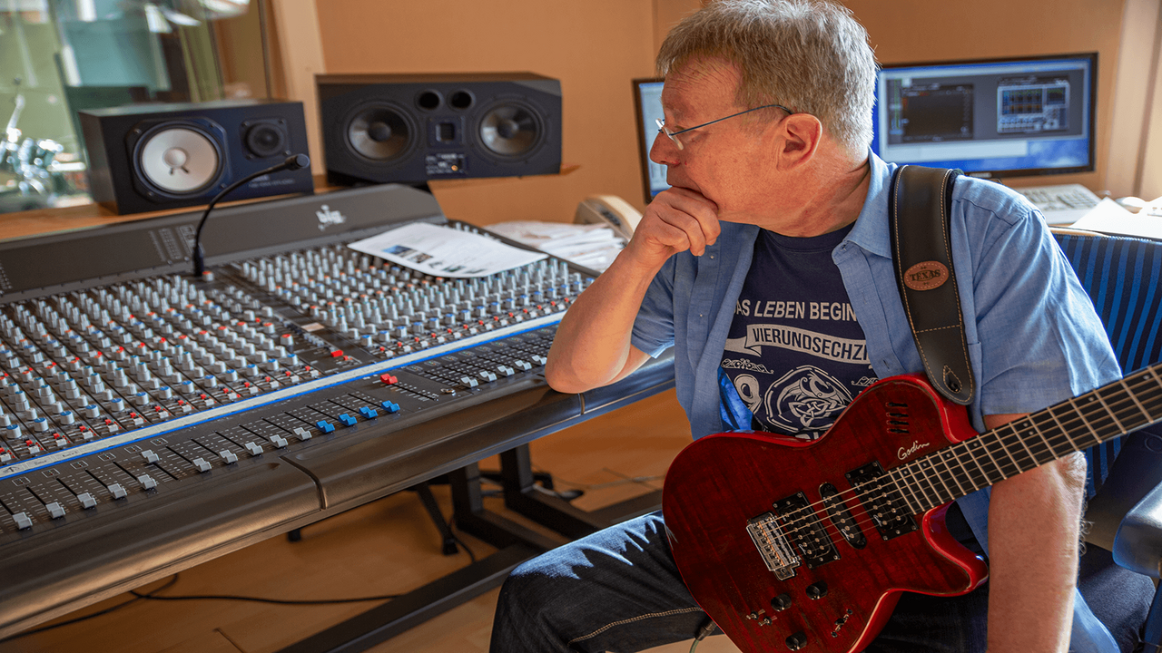 Studiogitarre2.png