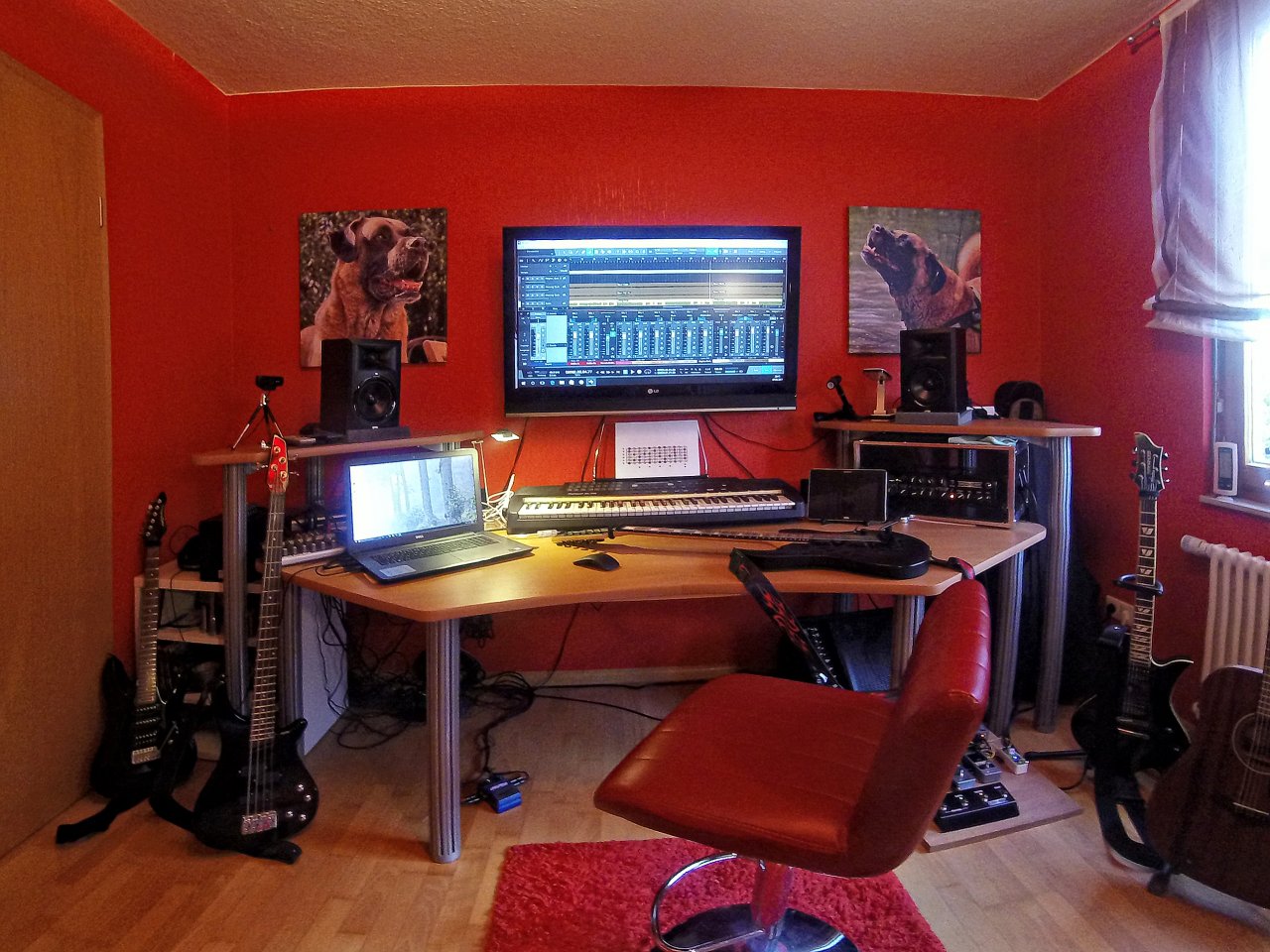 Studiotisch_02.jpg