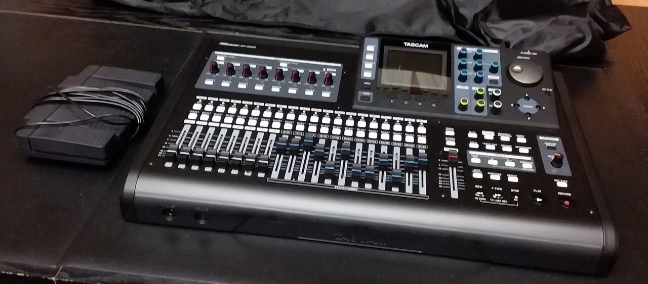 Tascam 32.jpg