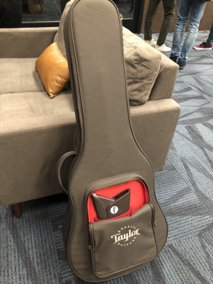 Taylor_AeroCase_1.jpg