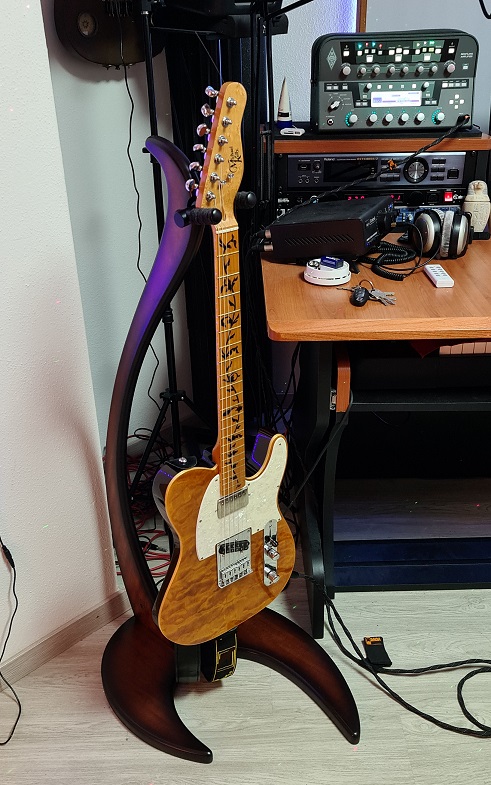 Tele.jpg