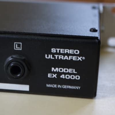 th-830773404.jpg