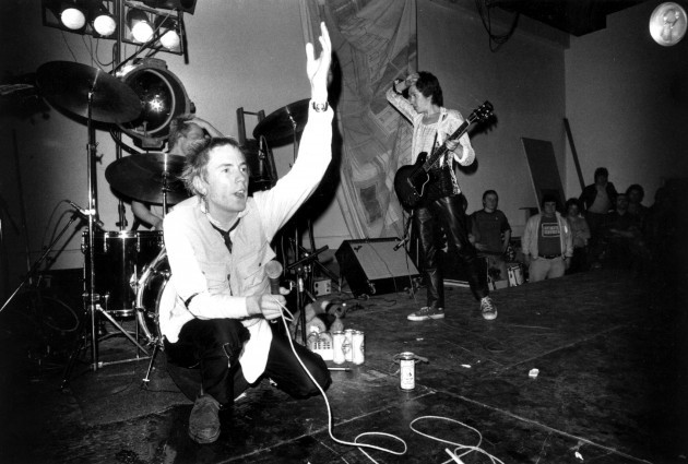 The-Sex-Pistols-4-630x425.jpg