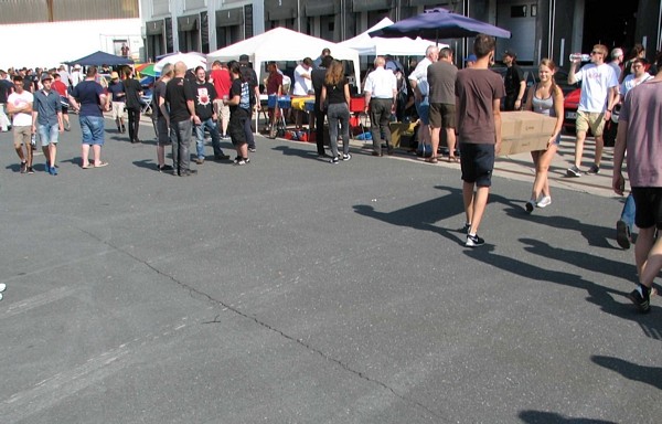 tn_Thomann Flohmarkt 2015 017x.jpg