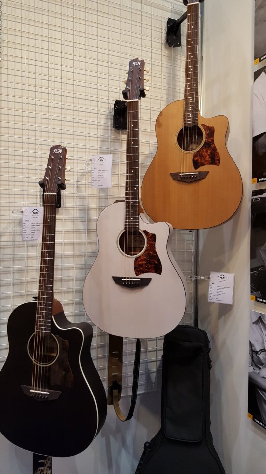 Trio-2.jpg