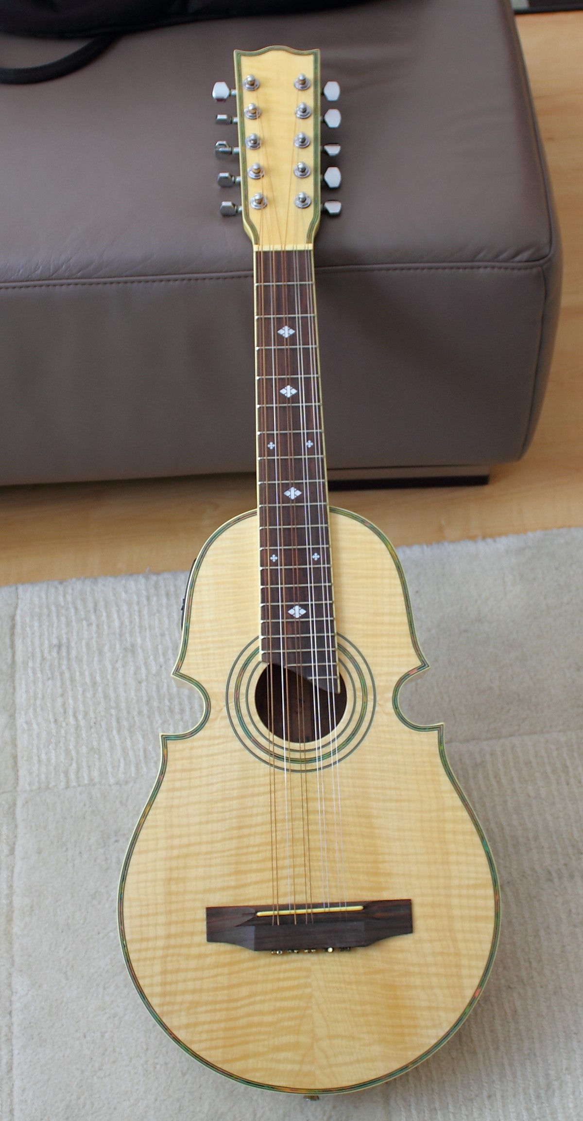 ukulele10saitencuatro6lsna.jpg
