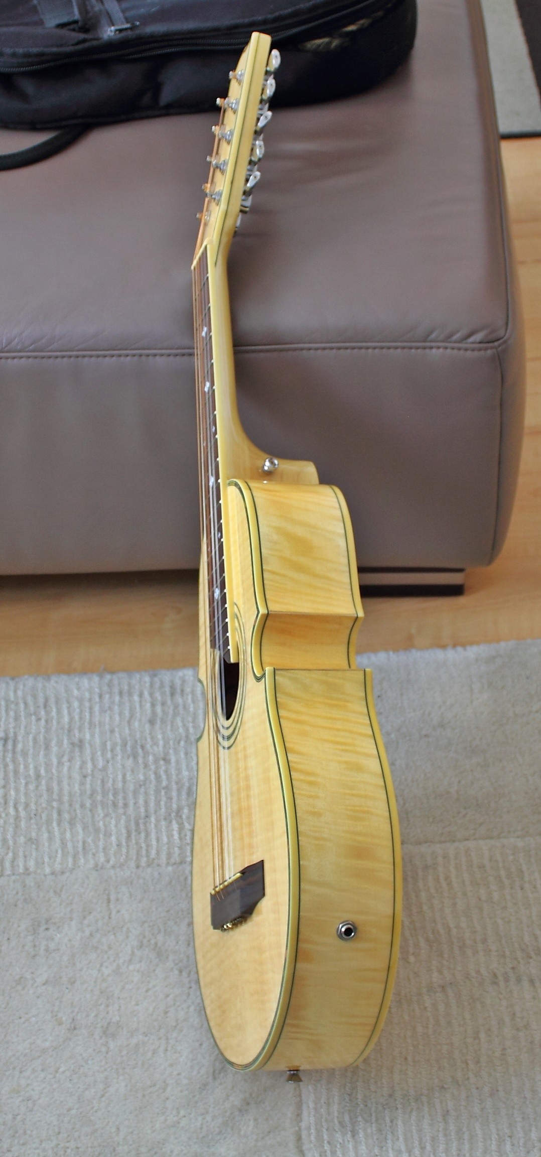 ukulele36ts88.jpg