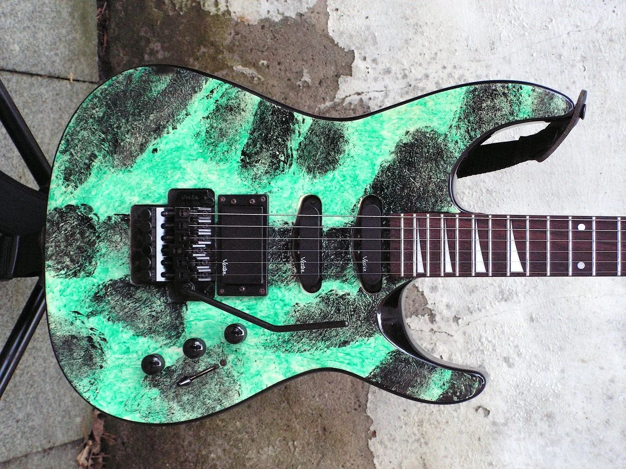 Vester JJR 977 RH body.jpg