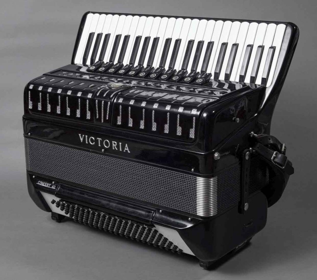 victoria60.jpg
