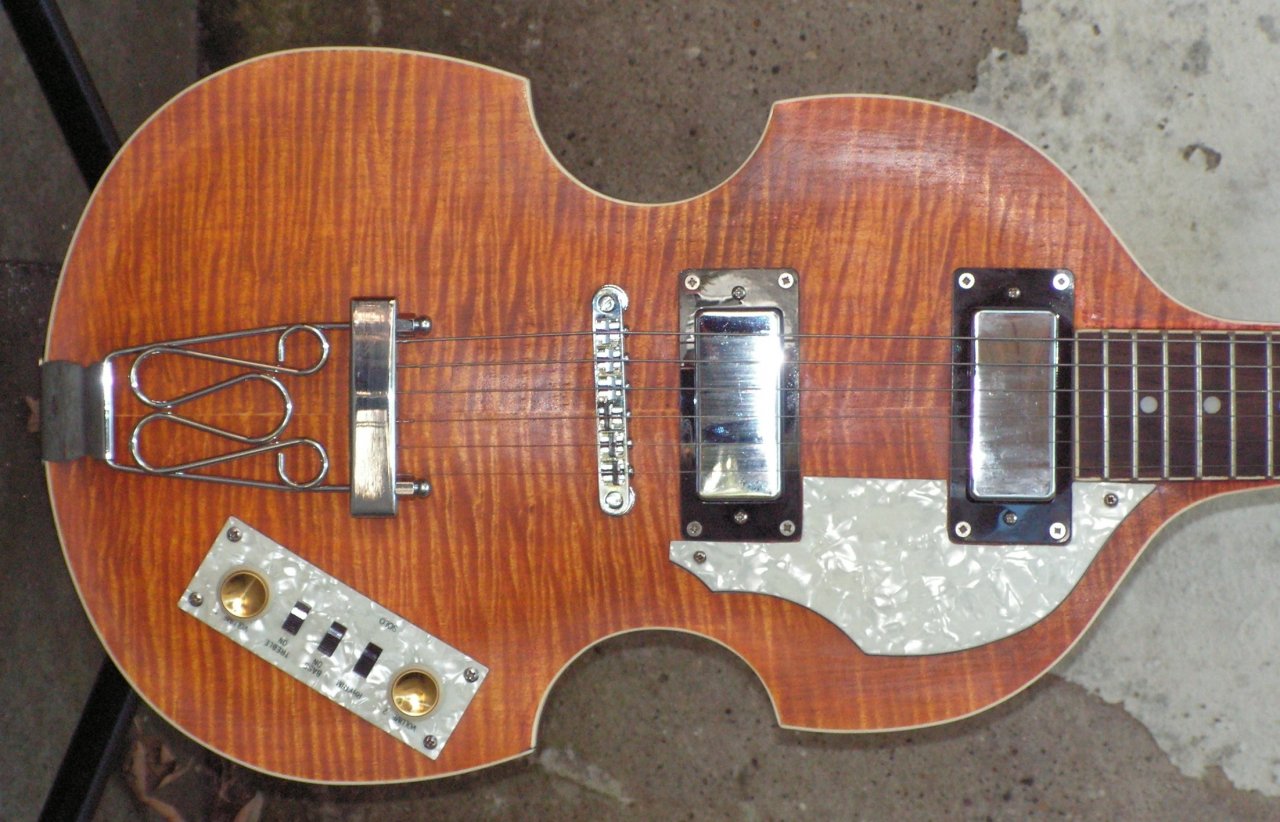 Violin Guitar (noHöfner) ca. 2010 body.jpg