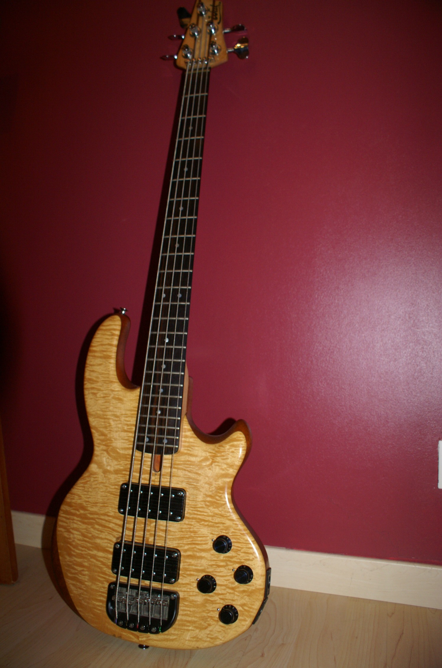 wal-bass.jpg
