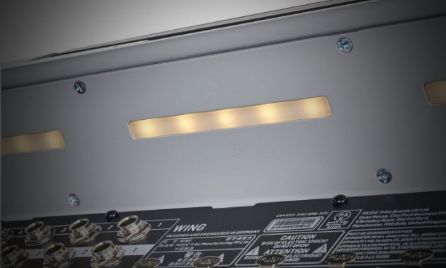 wing_01.jpg