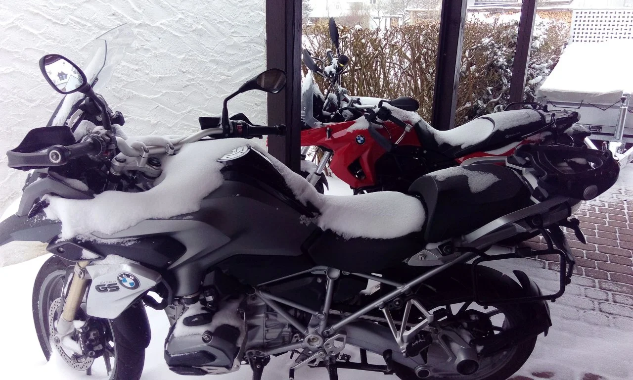 Winter_Motorrad1.webp