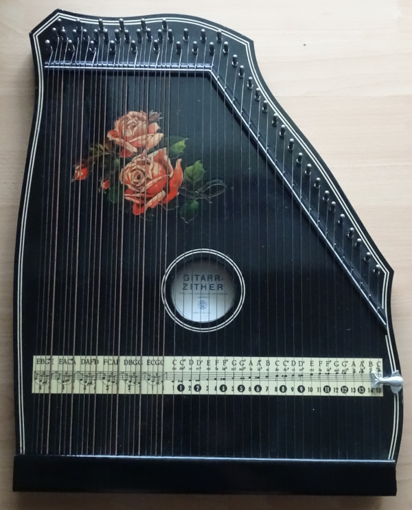 Zither.jpg