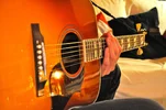 gibson_hummingbird_artist1.webp