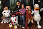 walt_disney_star_wars_01_maxsize_735_490.jpg