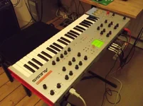 Alesis_ion_03.webp Alesis_ion_03.webp
