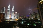 Kuala_Lumpur_Abends.jpg