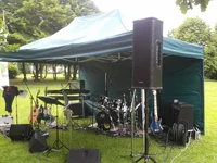 Line6 drauÃen neben Pavilion.webp