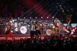 super-bowl-xlviii-bruno-mars-red-hot-chili-peppers_pg_600.jpg