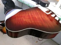 National-lackierter-Gitarren-Body.webp National-lackierter-Gitarren-Body.webp