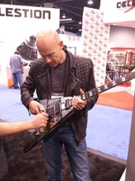 Framus - Wolf Hoffmann mit Signature.webp