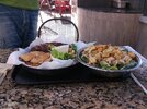 Music Man - Mittagessen nach Factory Tour.jpg