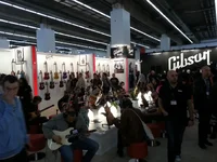Gibson Stand.webp